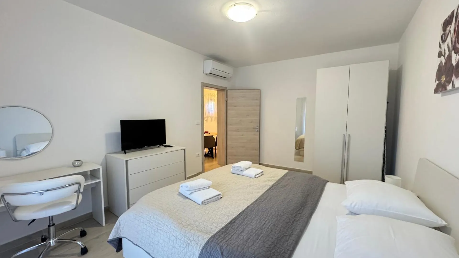 Flowers Apartments Medulin, Fucane 2 Kroatien
